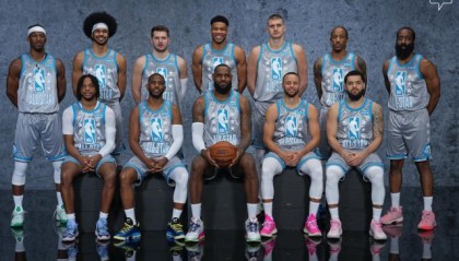 星空体育官网-全明星正赛评分：库里字母哥获好评 米豆全场最差