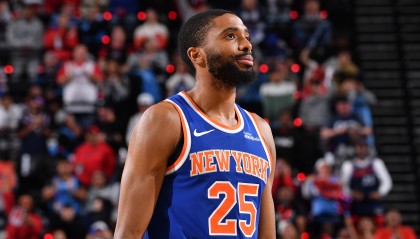 布里奇斯15+3抢断第三节独得10分，率队吹响反攻号角